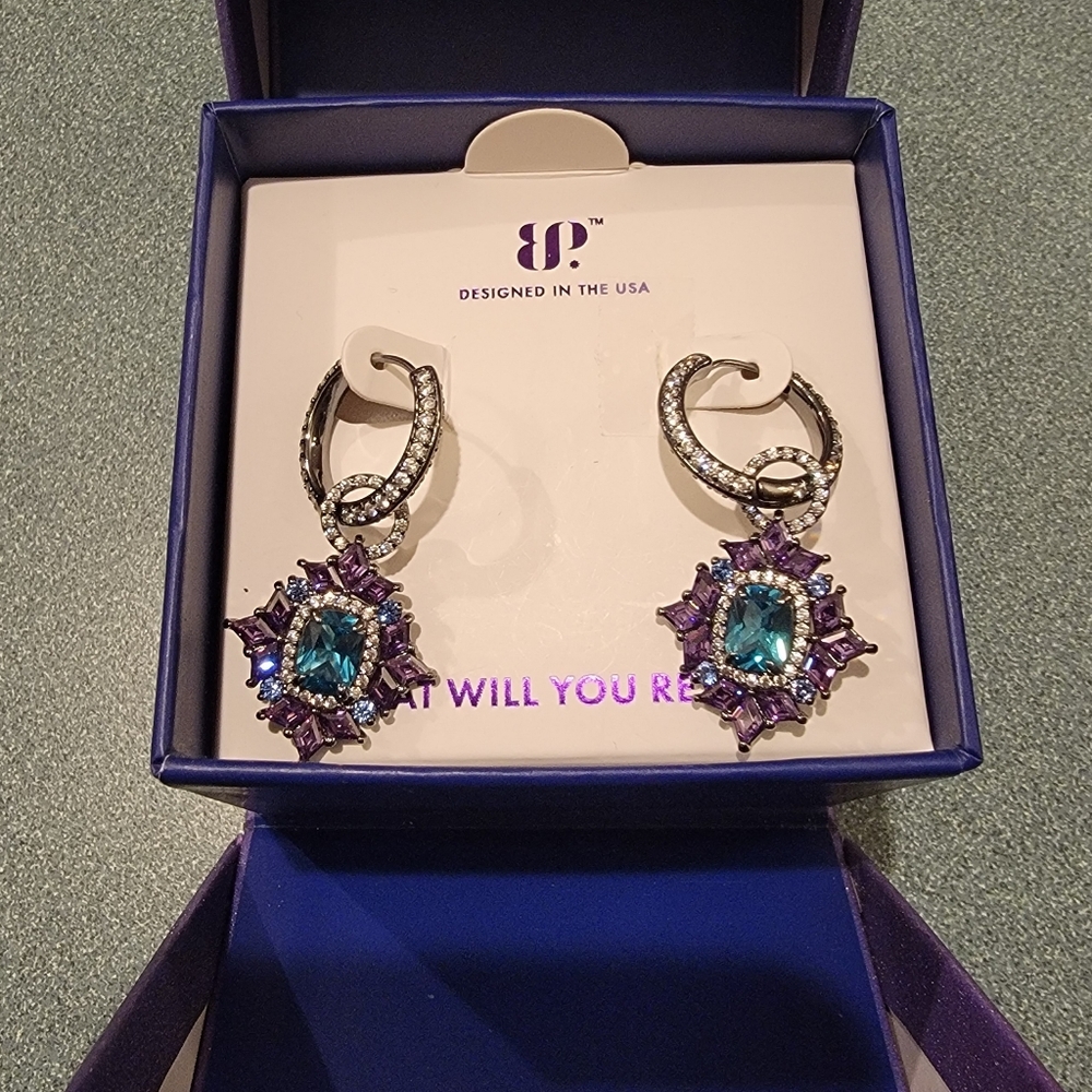 SOLD Bomb Party Siren Wailing Moon ER23506  Center Stone Paraiba Tourmaline